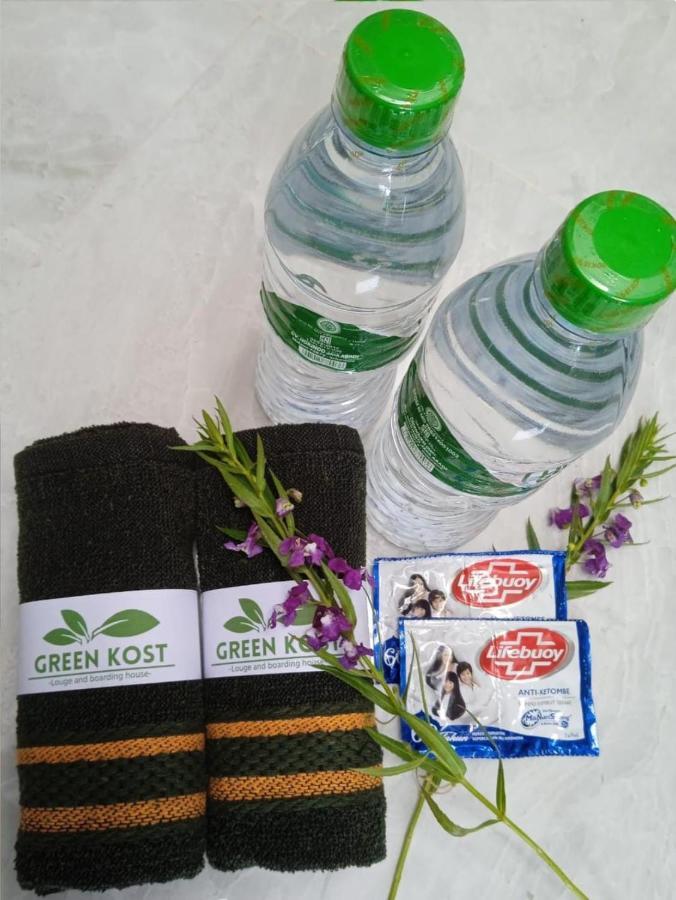 Greenkost Hostel Sintang Kültér fotó