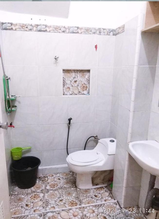 Greenkost Hostel Sintang Kültér fotó