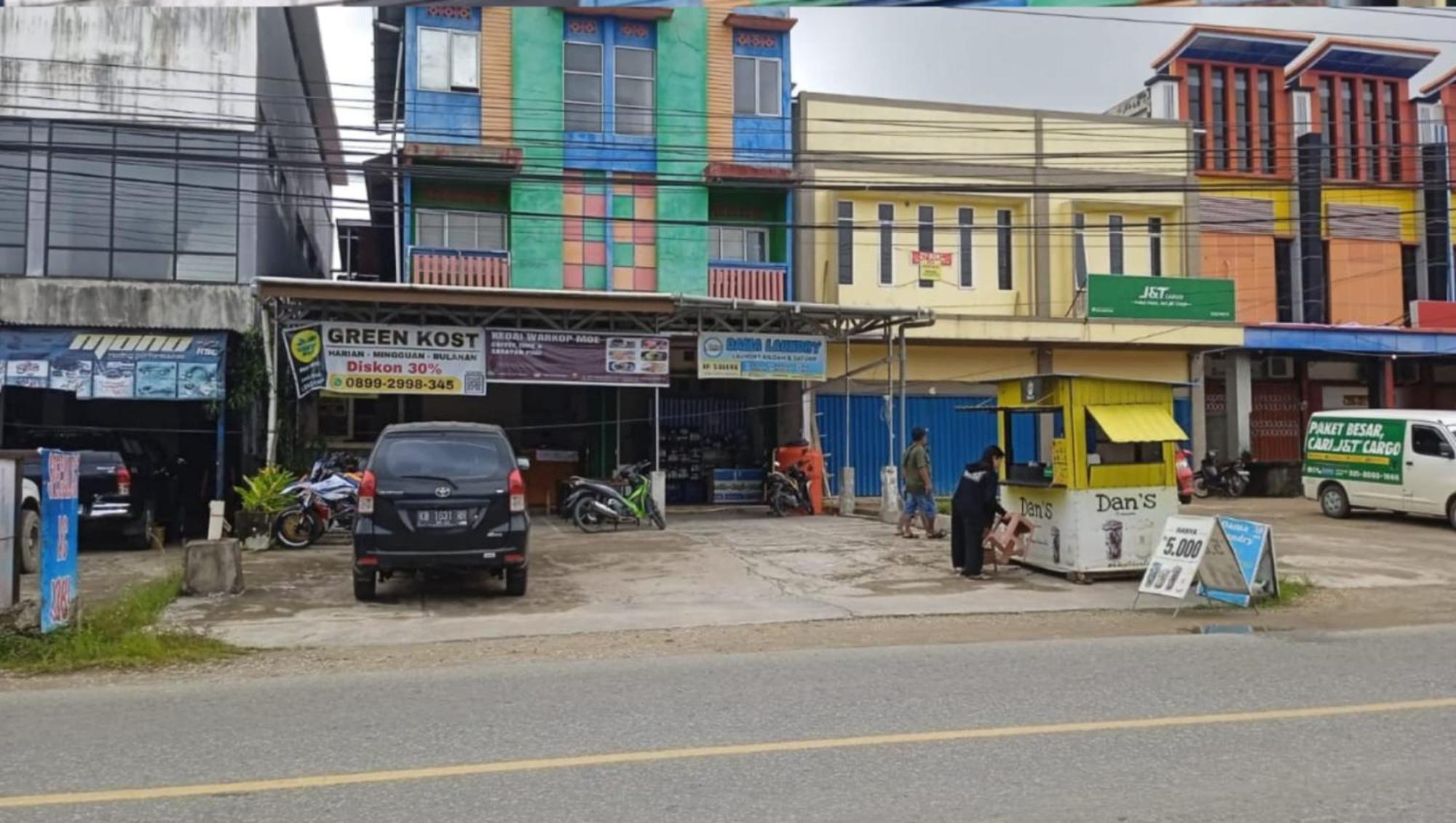 Greenkost Hostel Sintang Kültér fotó